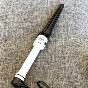 COPY - Make an offer! Hot Tools curling wand